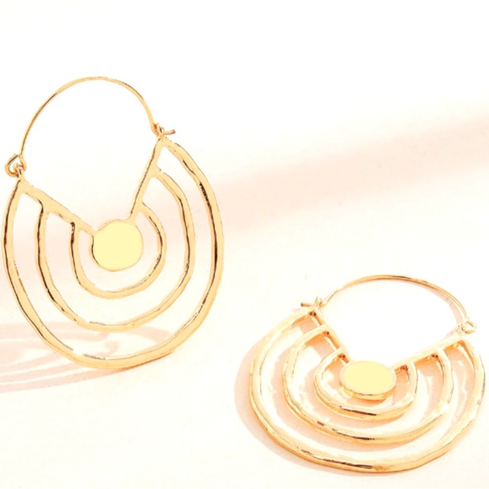 “Hammered Hoops” Inverse Rainbow Concentric Circle Sector Maze Geometric Earring - Picture 7 of 15
